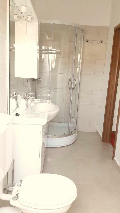 Antique Aparthotel Άλμπα Ιούλια Εξωτερικό φωτογραφία
