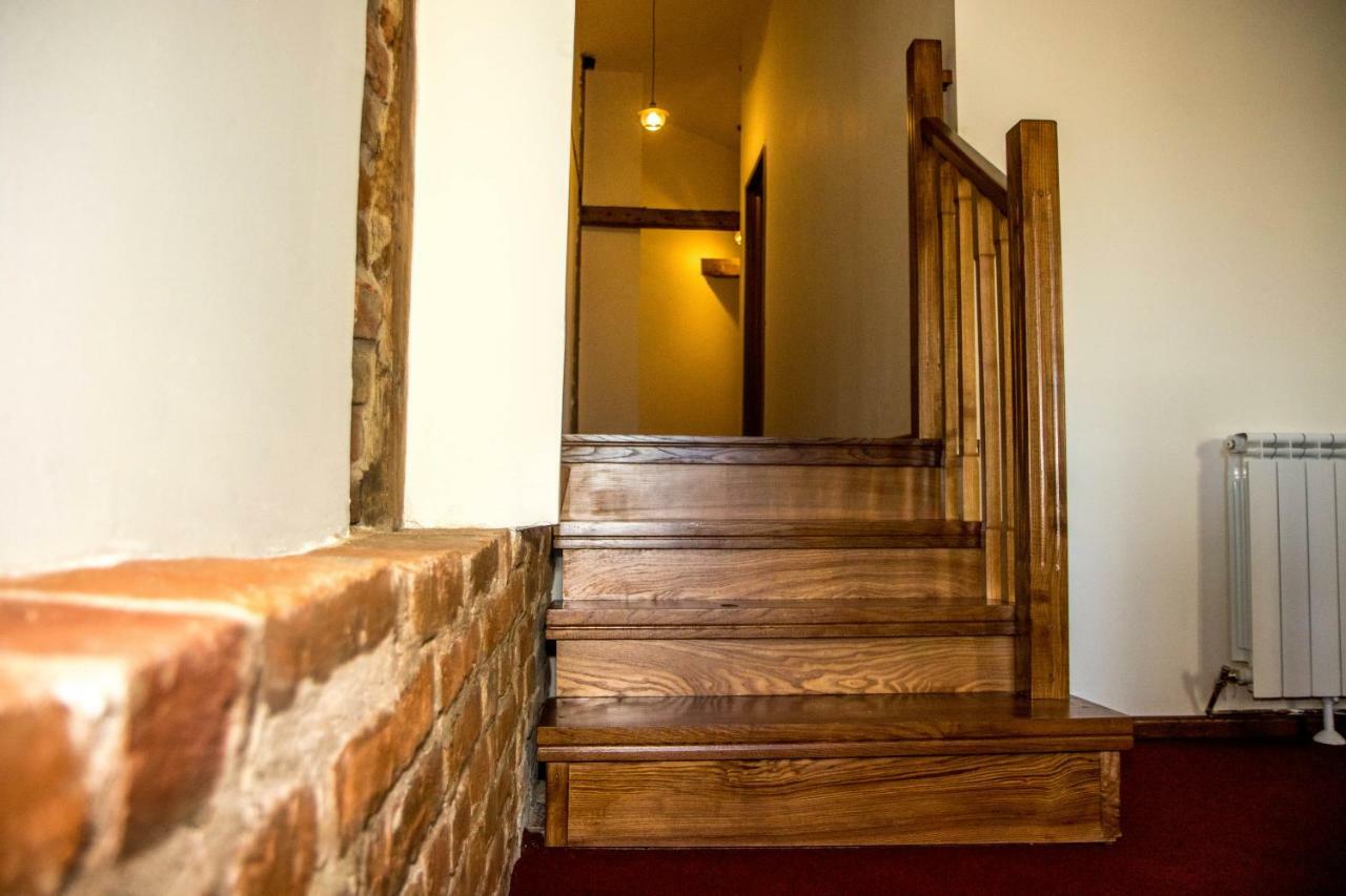 Antique Aparthotel Άλμπα Ιούλια Εξωτερικό φωτογραφία
